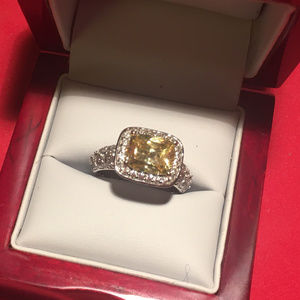 Ladies Fashion Ring Yellow & White Simulated Diamonds